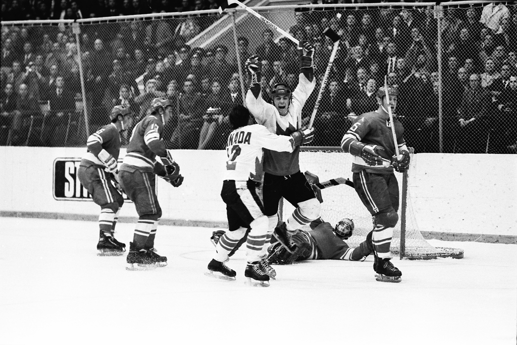 Summit-Series-‘72 NOROI hockey-gin-beer